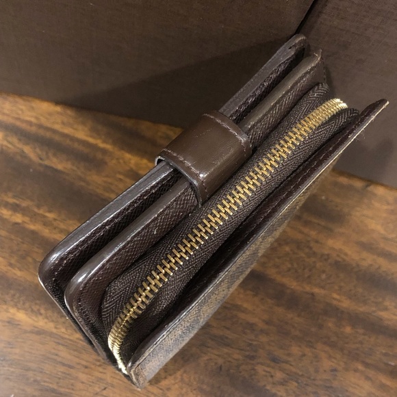 LOUIS VUITTON Damier Ebene Compact Bifold Wallet CA1011 Spain - Picture 5 of 17